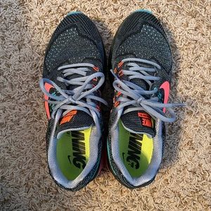 Nike zoom structure 18